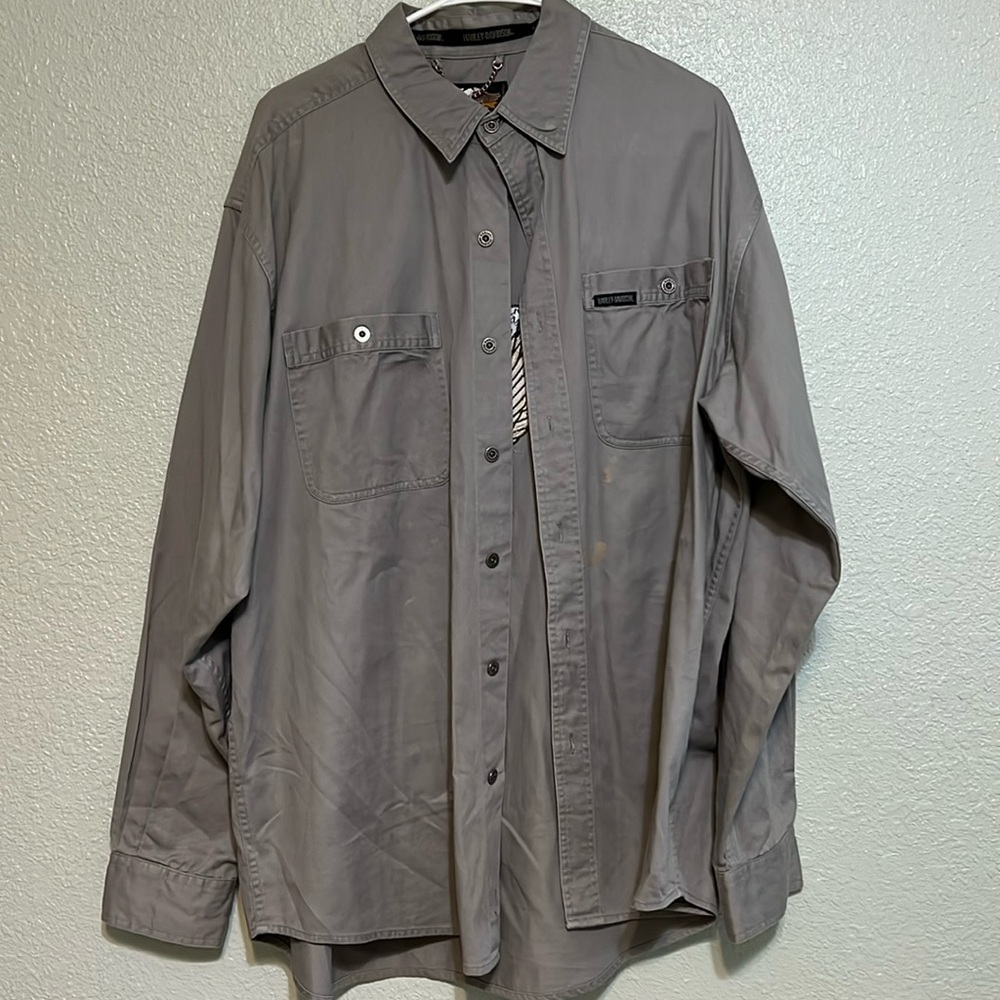Gently used Harley-Davidson men’s long sleeve button down shirt, xl